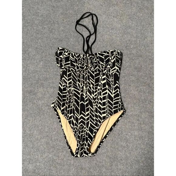 La Blanca Other - La Blanca by Rod Beattie One Piece Swimsuit Black White Geometric Halter Size 8